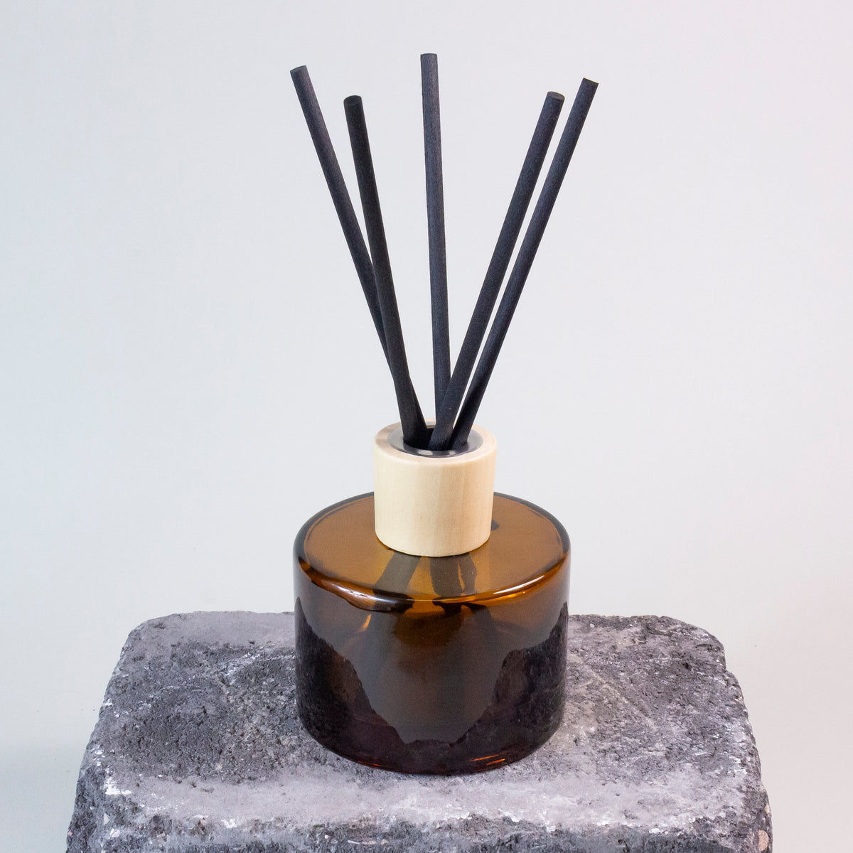 reed diffuser bottle | glass | amber