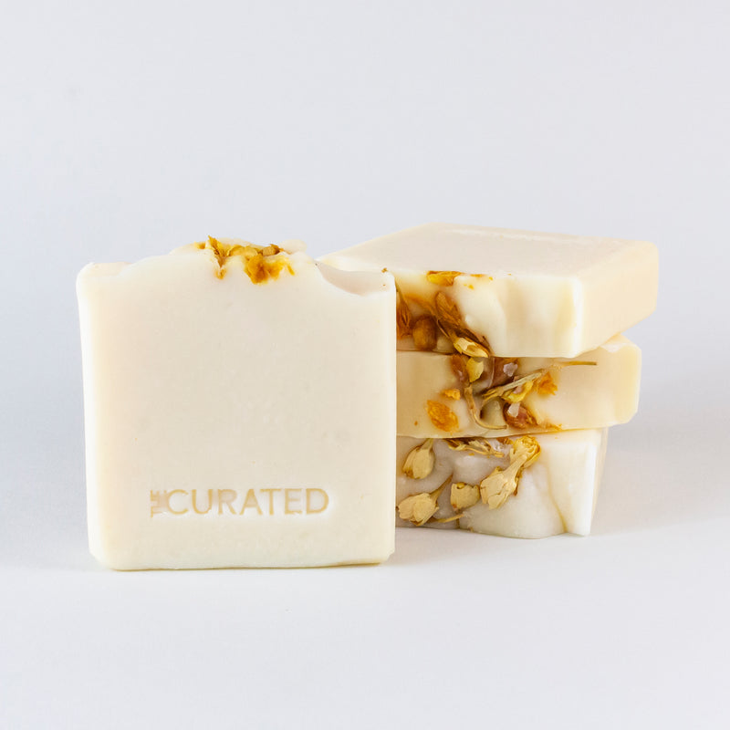 <tc>natural soap fresh & creamy | with almond milk and sweet almond oil</tc>