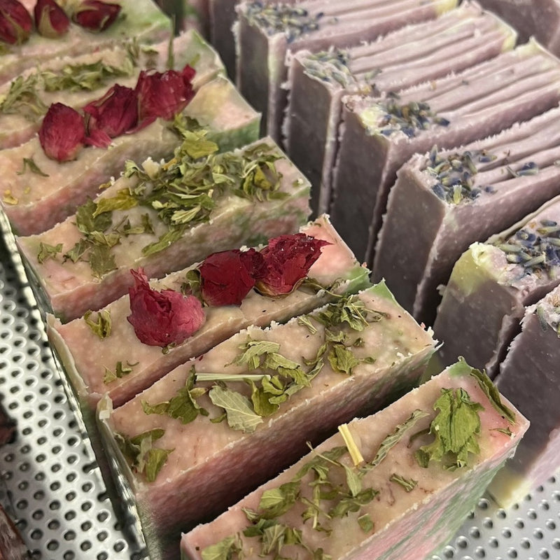 CREATIVE COLD PROCESS SOAP MAKING